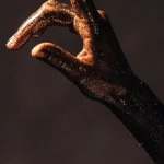 Драматическая сцена из слот игры Wolf Gold с волками